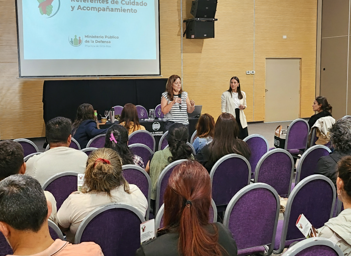 Un paso más para el cuidado de niños, niñas y adolescentes que residen en instituciones Un paso más para el cuidado de niños, niñas y adolescentes que residen en instituciones