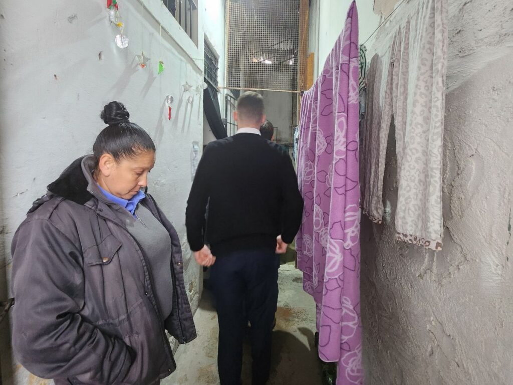 Pasillo de la cárcel de mujeres de Paraná.